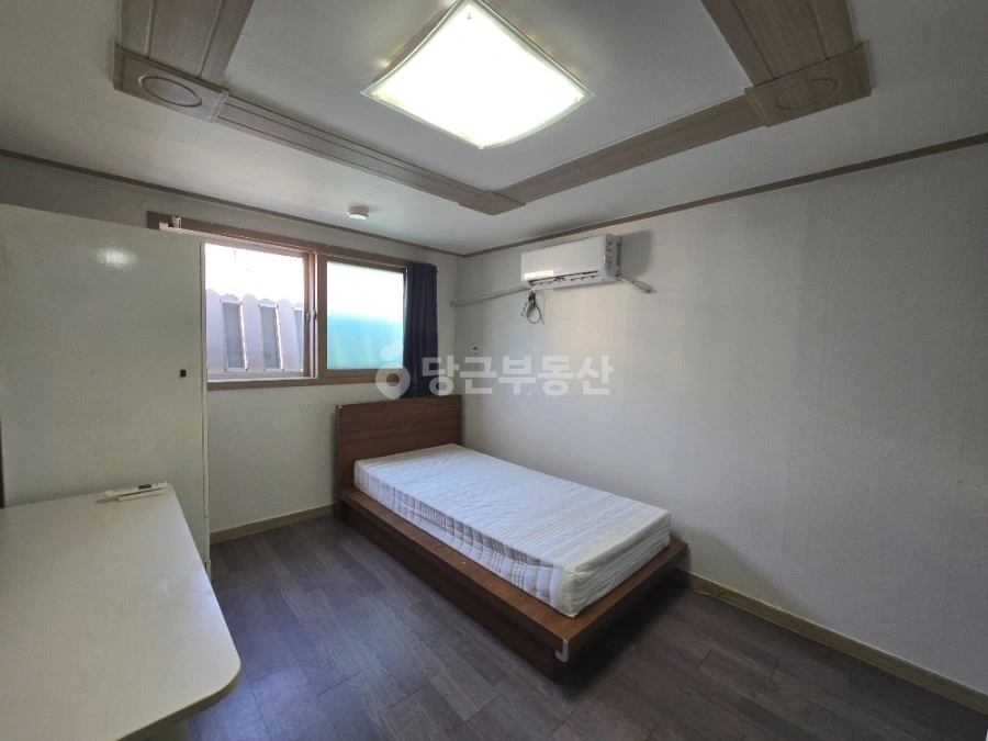 대전광역시 서구 둔산동 원룸 사진 1