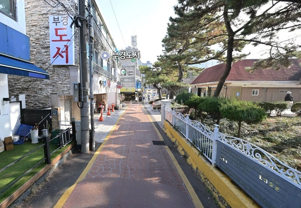 부산광역시 남구 대연동 상가 사진 1