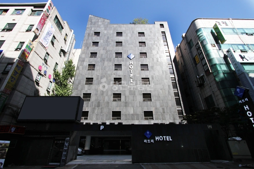 경기도 고양시 일산동구 마두동 상가 사진 1
