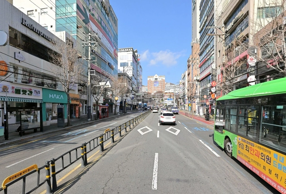 부산광역시 남구 대연동 상가 사진 1