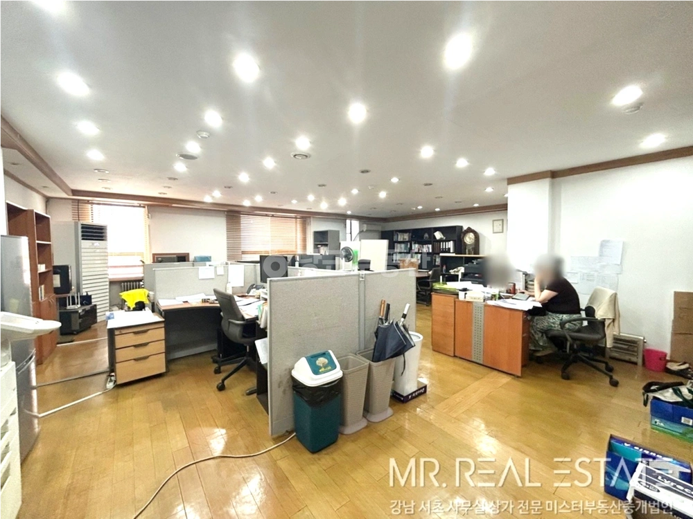 서울특별시 강남구 논현동 사무실 사진 1