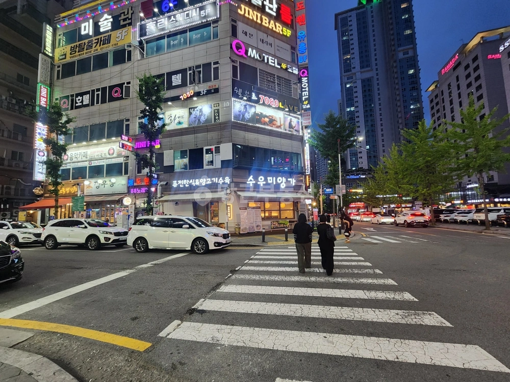 경기도 화성시 동탄구 반송동 상가 사진 1