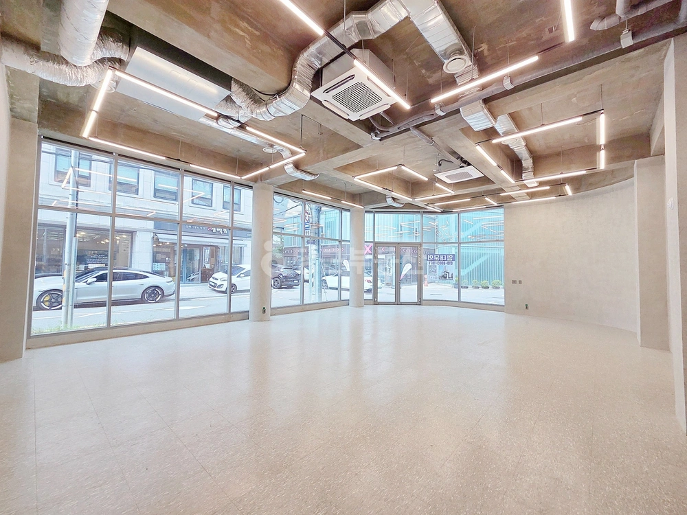 서울특별시 강남구 역삼동 상가 사진 1