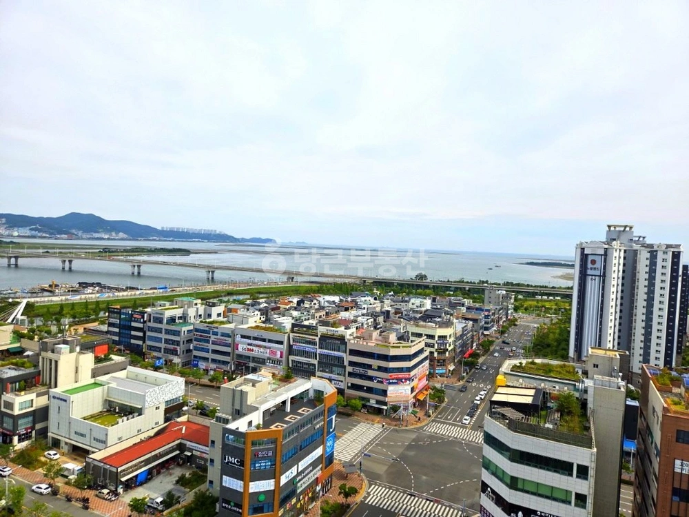 부산광역시 강서구 명지동 아파트 사진 1