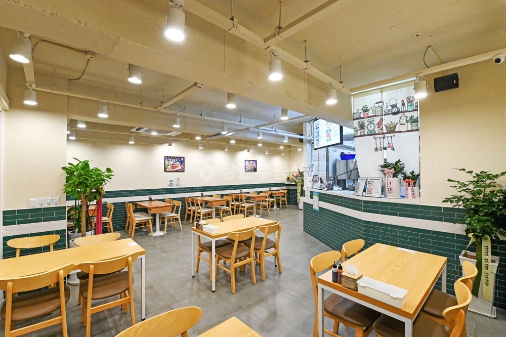 서울특별시 강남구 논현동 상가 사진 1