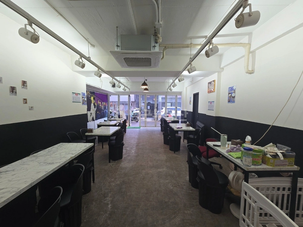 서울특별시 서대문구 창천동 상가 사진 1