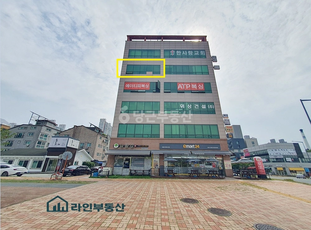 대전광역시 서구 관저동 상가 사진 1