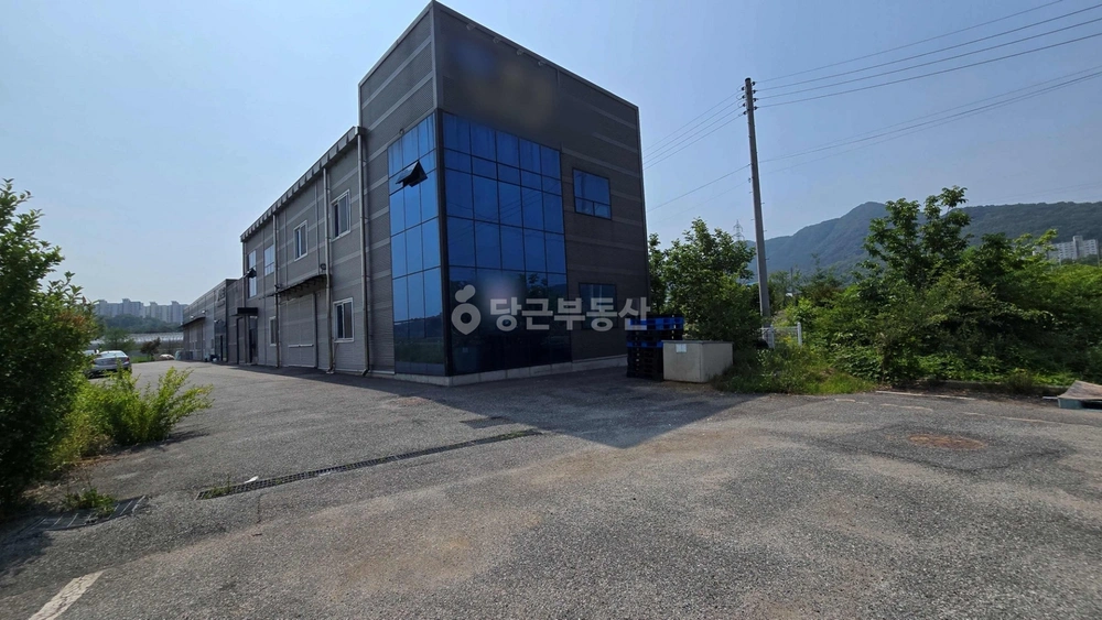 충청남도 아산시 신인동 공장/창고 사진 1