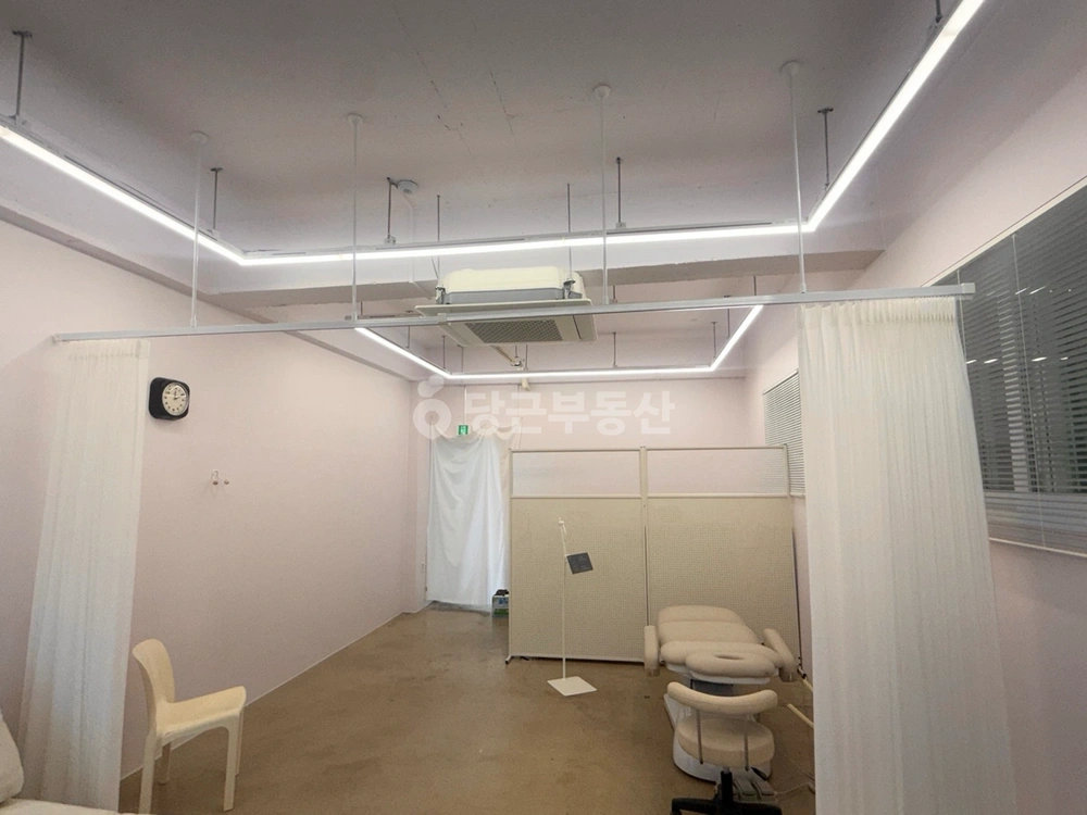 대구광역시 수성구 두산동 상가 사진 1