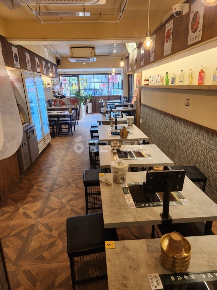 서울특별시 서대문구 창천동 상가 사진 1