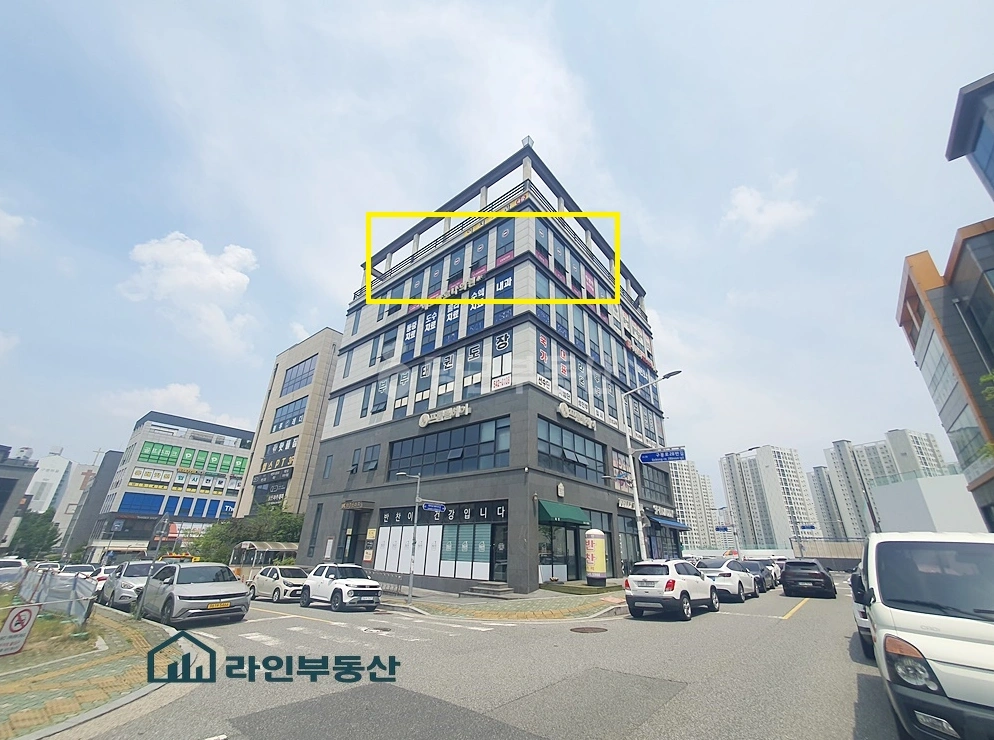 대전광역시 서구 관저동 상가 사진 1