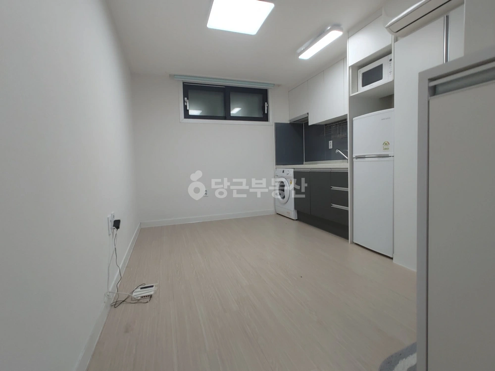 서울특별시 서대문구 남가좌동 원룸 사진 1