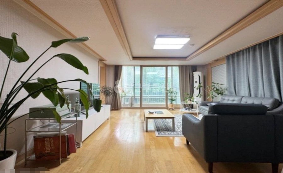 서울특별시 강남구 신사동 아파트 사진 1