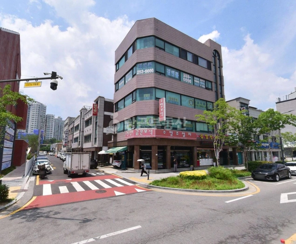 경기도 수원시 팔달구 인계동 사무실 사진 1