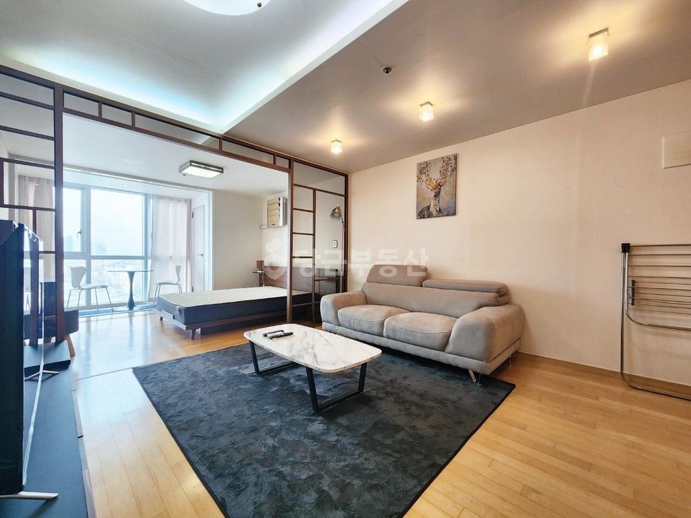 서울특별시 강남구 논현동 아파트 사진 1