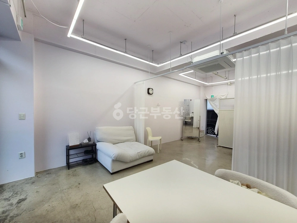 대구광역시 수성구 두산동 상가 사진 1