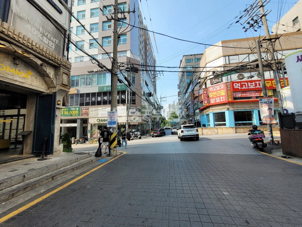 경기도 수원시 팔달구 인계동 상가 사진 1