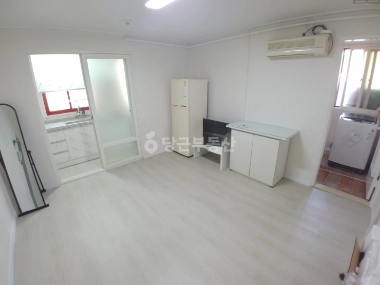 대전광역시 서구 월평동 원룸 사진 1
