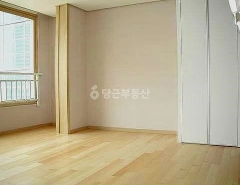 서울특별시 강남구 역삼동 아파트 사진 1