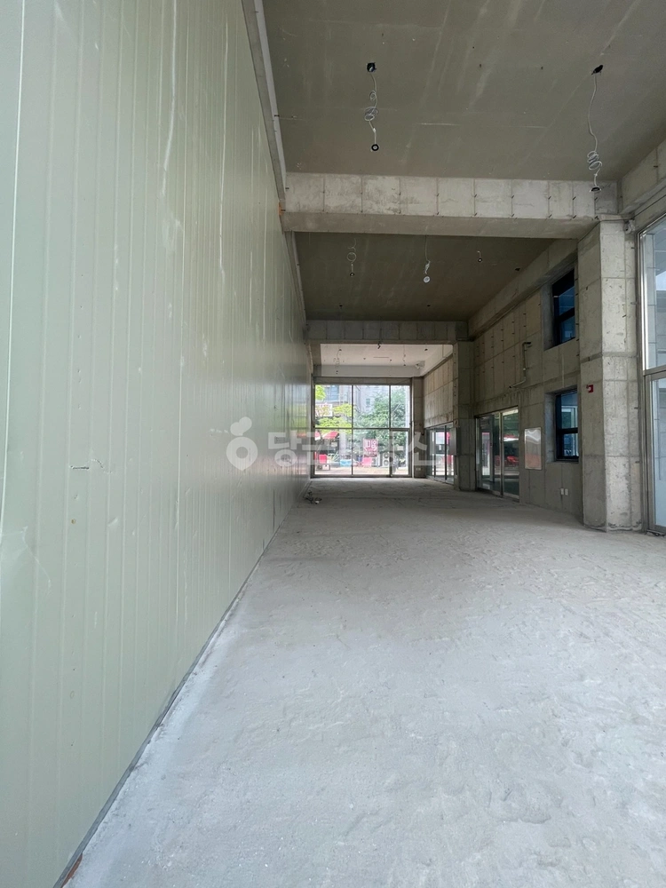 전남광주통합특별시 광산구 장덕동 상가 사진 1
