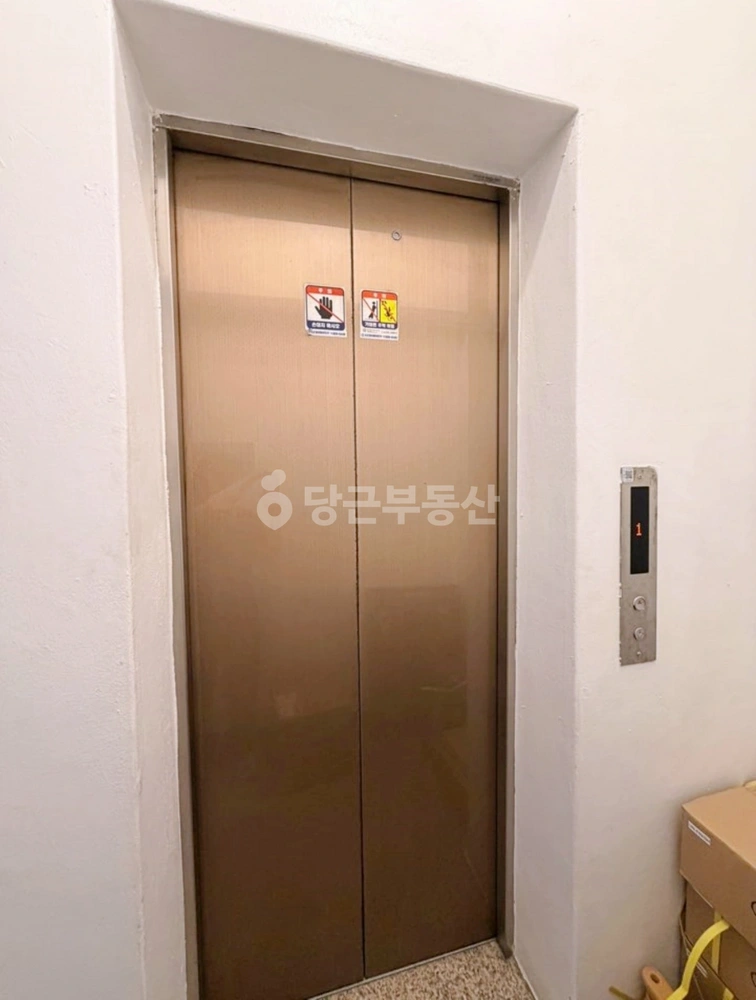 서울특별시 마포구 서교동 상가 사진 1