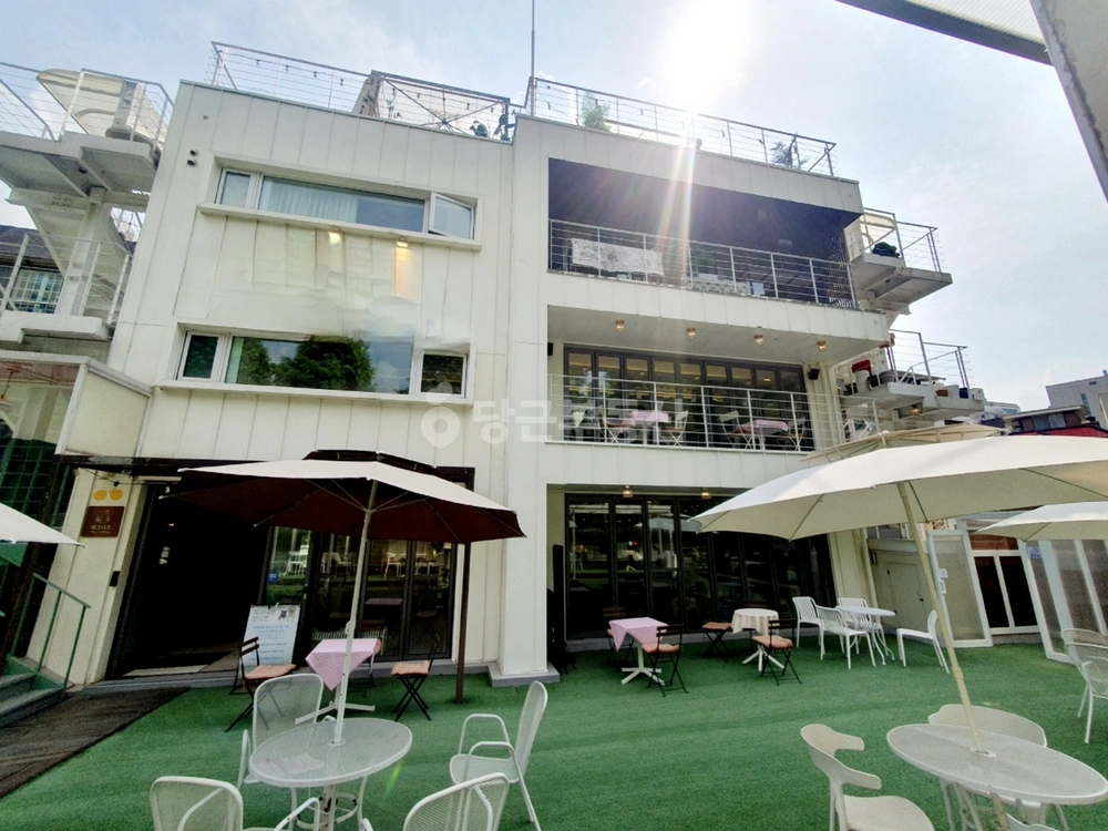 서울특별시 마포구 창전동 상가 사진 1