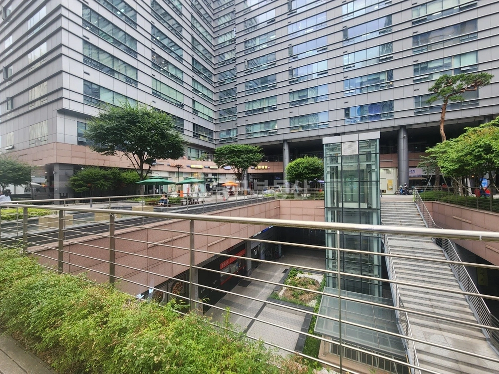 서울특별시 송파구 문정동 상가 사진 1