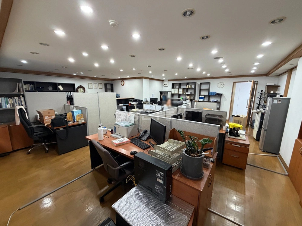 서울특별시 강남구 논현동 사무실 사진 1