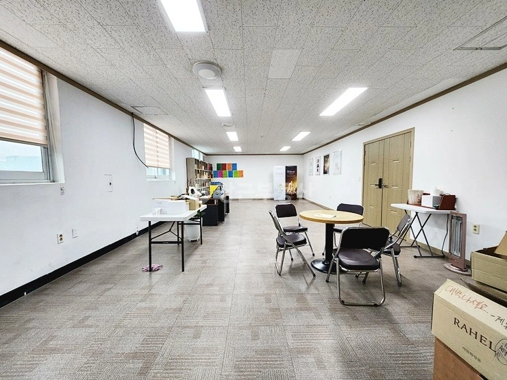 대전광역시 서구 월평동 상가 사진 1