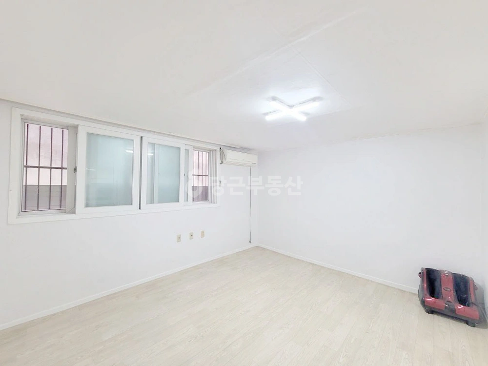 서울특별시 강남구 논현동 원룸 사진 1