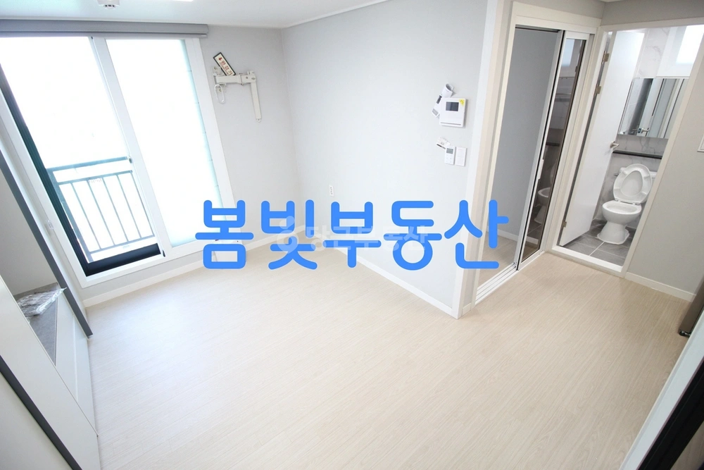 부산광역시 서구 초장동 원룸 사진 1