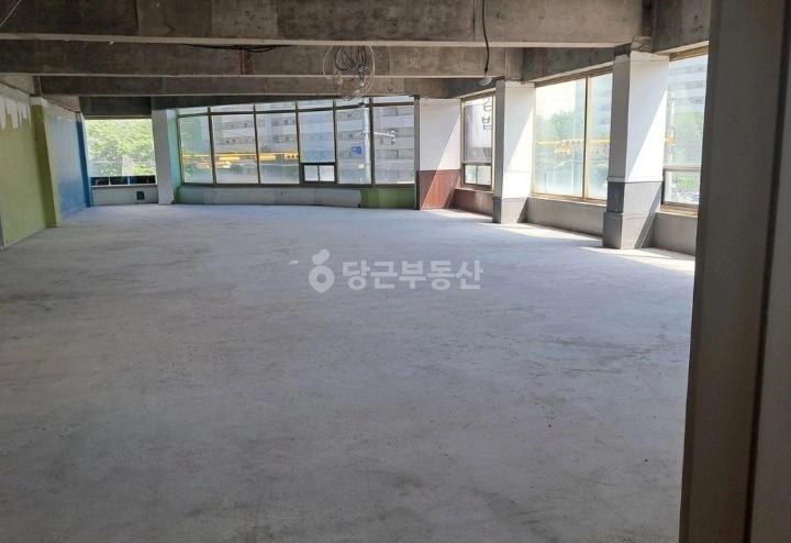충청남도 천안시 동남구 신방동 상가 사진 1