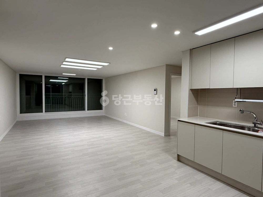 부산광역시 사하구 장림동 아파트 사진 1