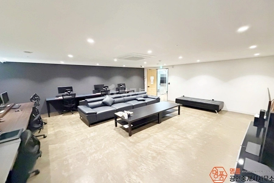 서울특별시 강남구 논현동 사무실 사진 1