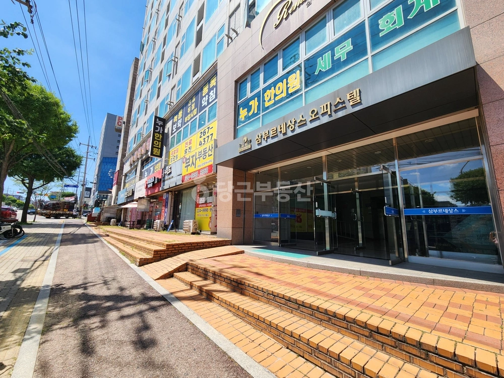 경기도 수원시 팔달구 인계동 상가 사진 1