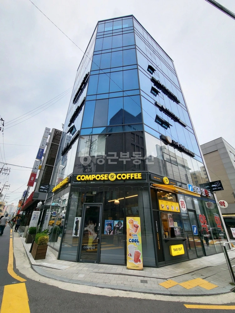 서울특별시 강남구 신사동 건물 사진 1