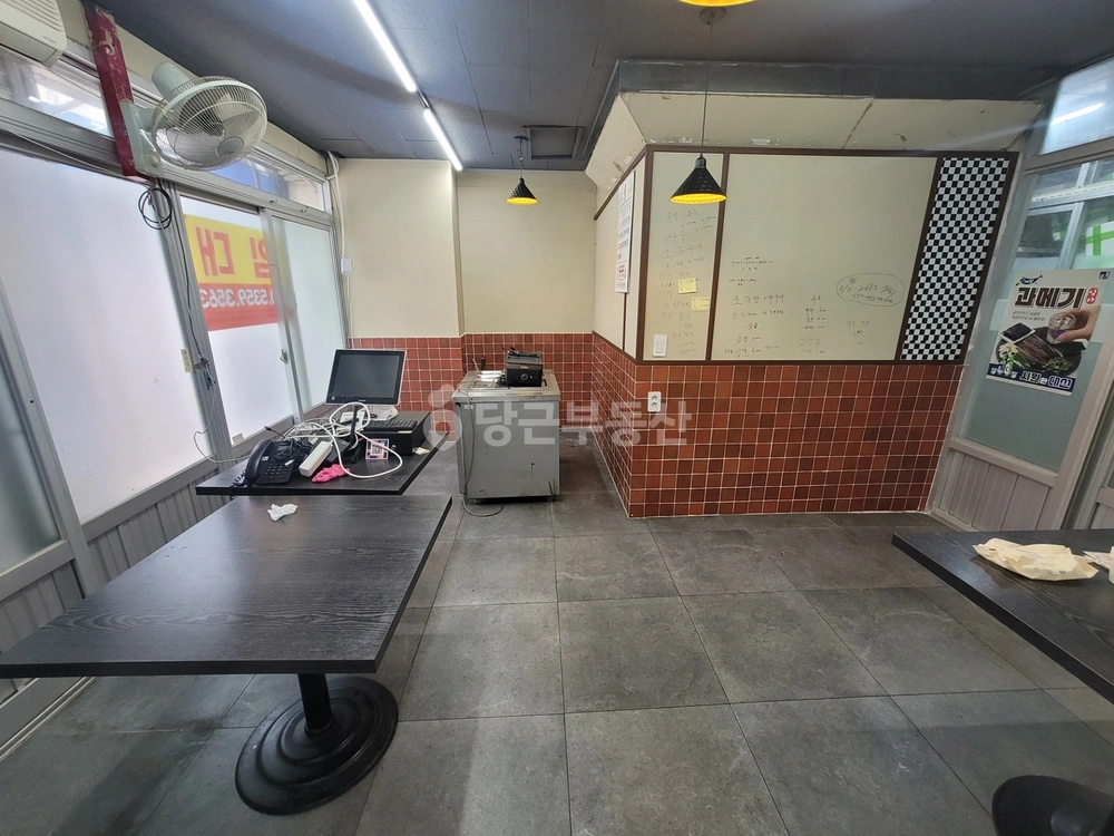 부산광역시 연제구 거제동 상가 사진 1