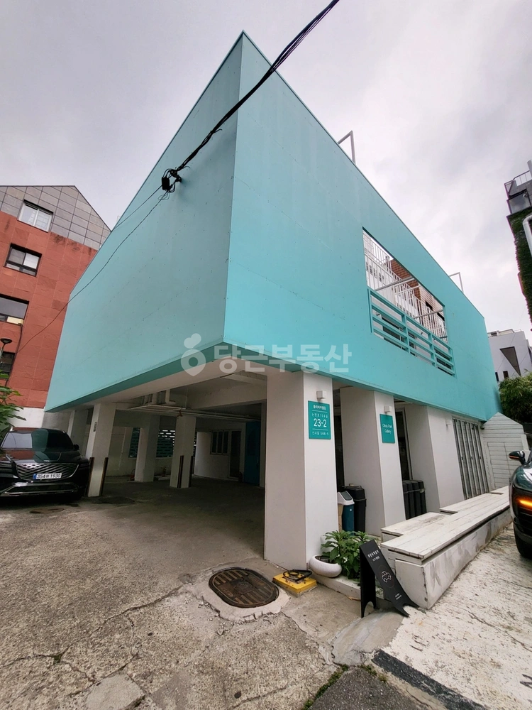 서울특별시 강남구 신사동 건물 사진 1