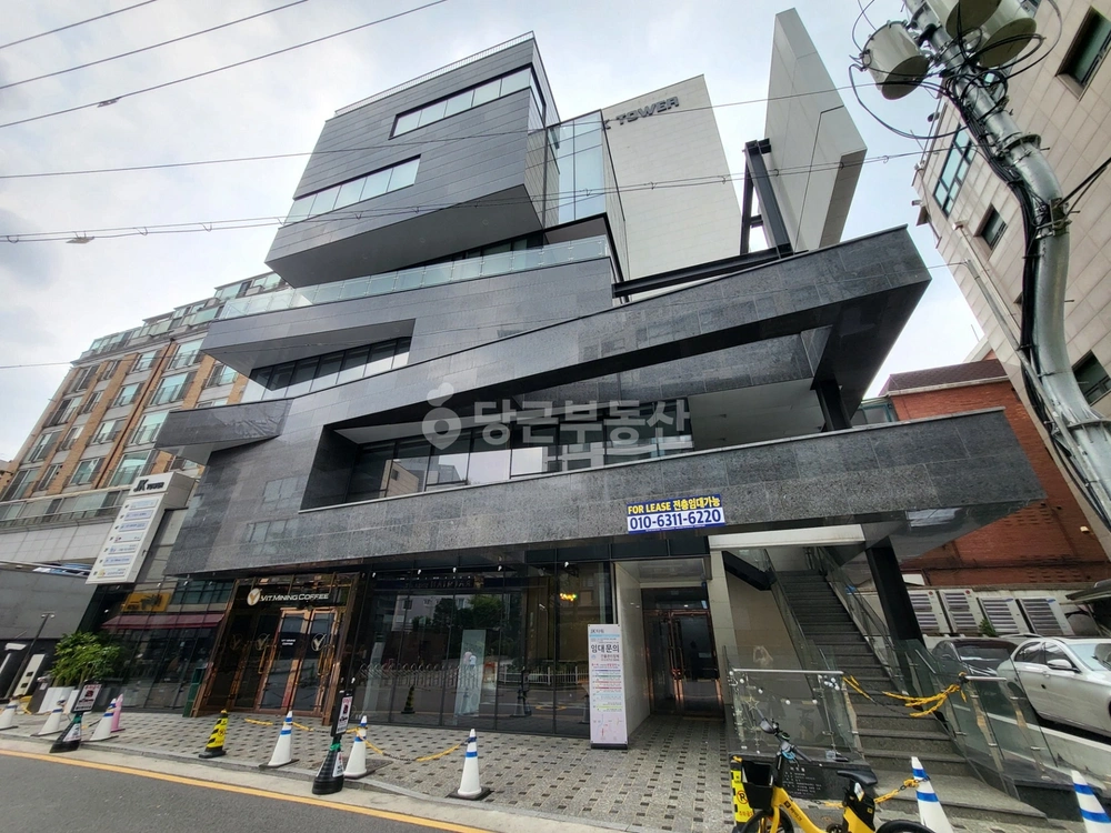 서울특별시 강남구 신사동 건물 사진 1
