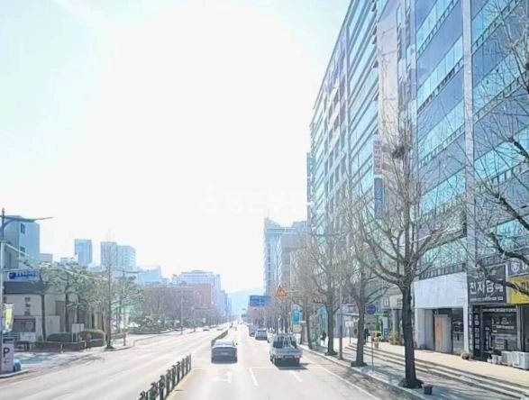 경상남도 창원시 성산구 용호동 상가 사진 1