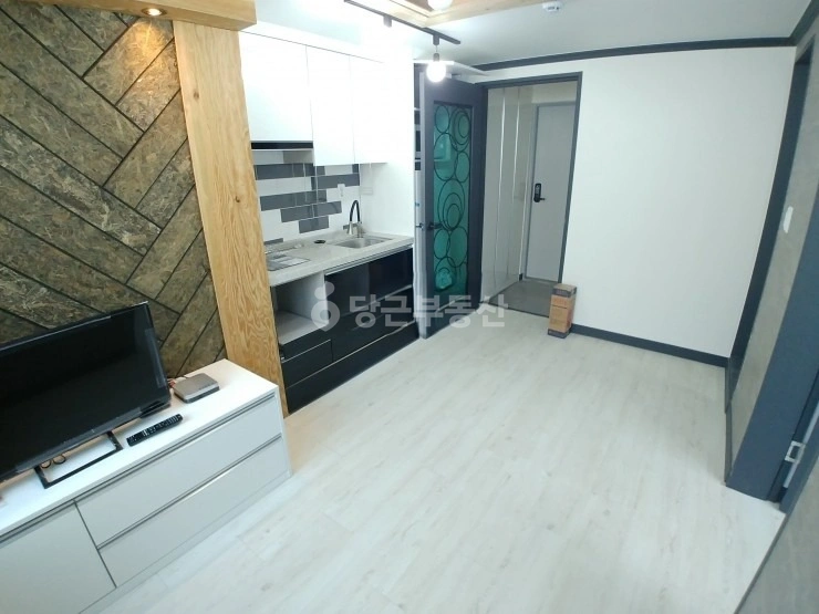 대전광역시 서구 둔산동 원룸 사진 1