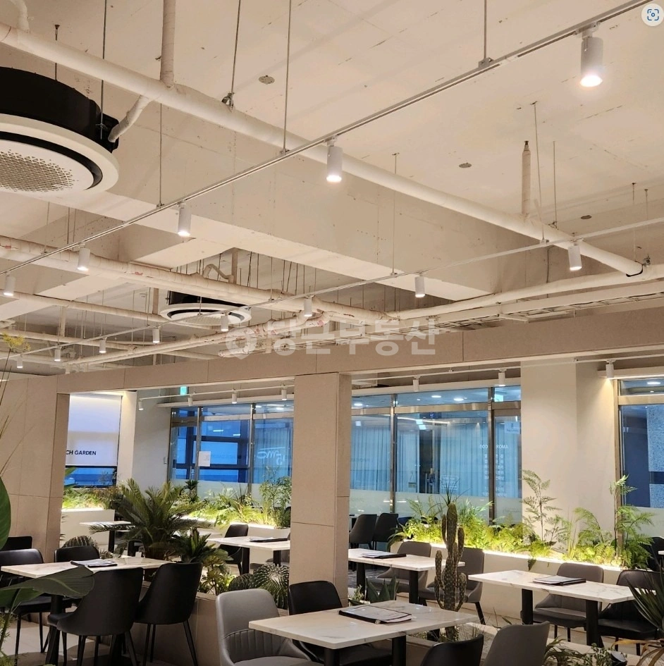 충청남도 천안시 서북구 불당동 상가 사진 1