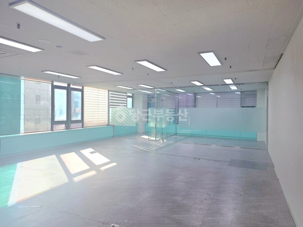 경기도 고양시 일산동구 장항동 사무실 사진 1