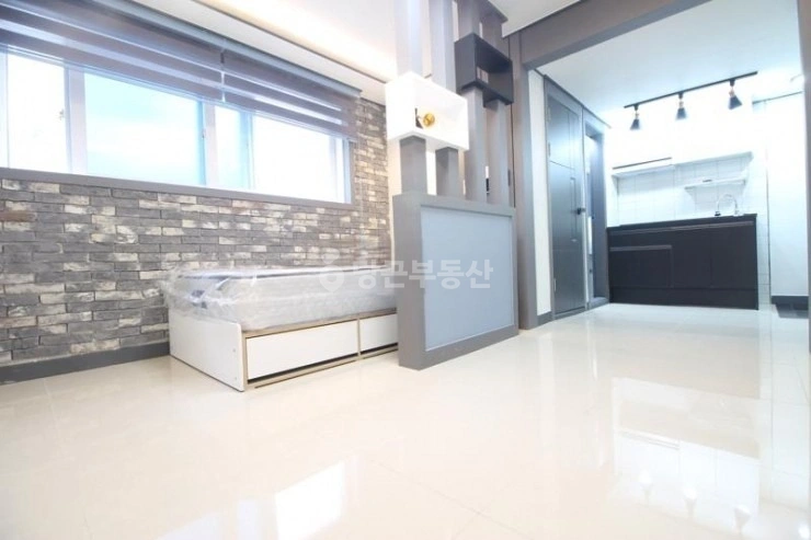 대전광역시 서구 월평동 원룸 사진 1