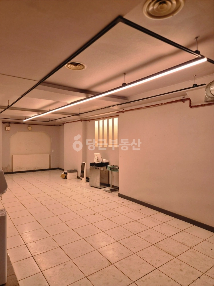 서울특별시 동대문구 회기동 상가 사진 1