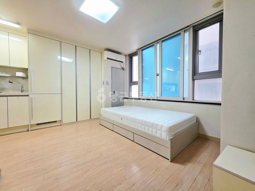 서울특별시 강남구 역삼동 오피스텔 사진 1
