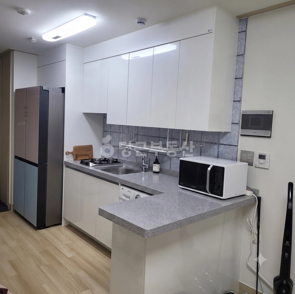 서울특별시 강남구 논현동 오피스텔 사진 1