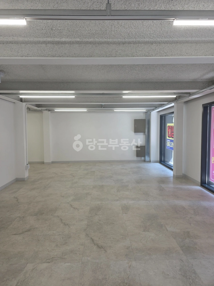 서울특별시 마포구 동교동 상가 사진 1