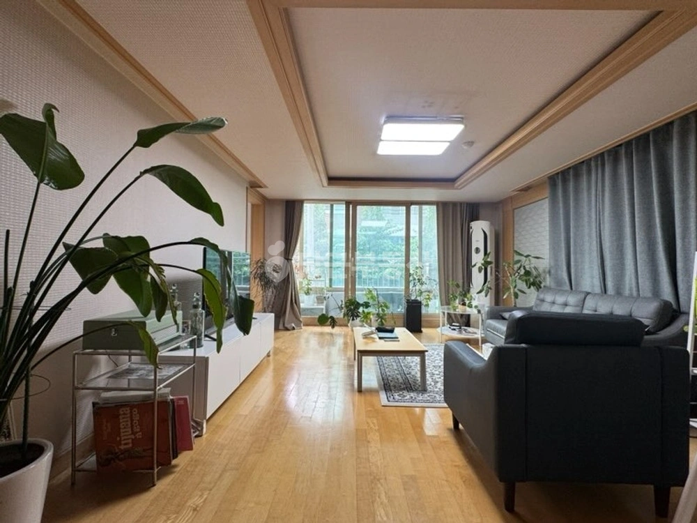 서울특별시 강남구 신사동 아파트 사진 1