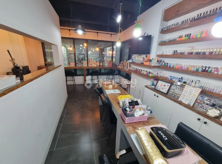 경기도 파주시 동패동 상가 사진 1